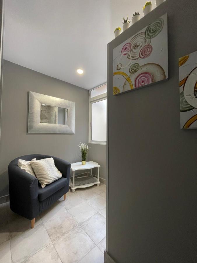 Comfortable Carolina En Alicante Luaran gambar