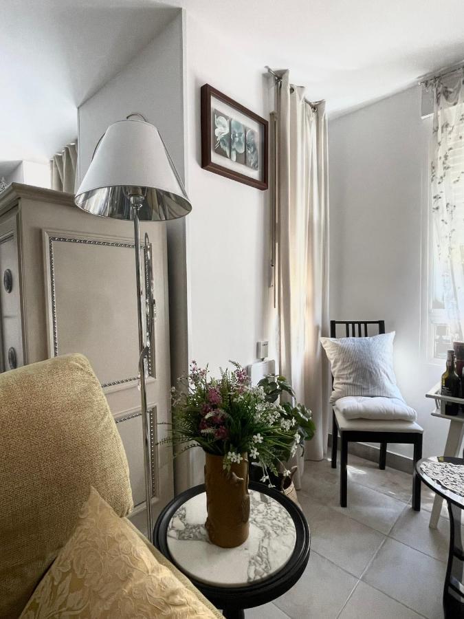 Comfortable Carolina En Alicante Luaran gambar